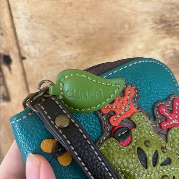 Chala Frog Wallet - Picture 2 of 4